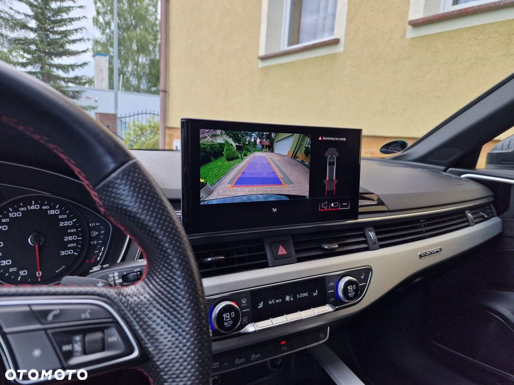 Audi A4 Avant 40 TDI quattro S tronic S line - 31