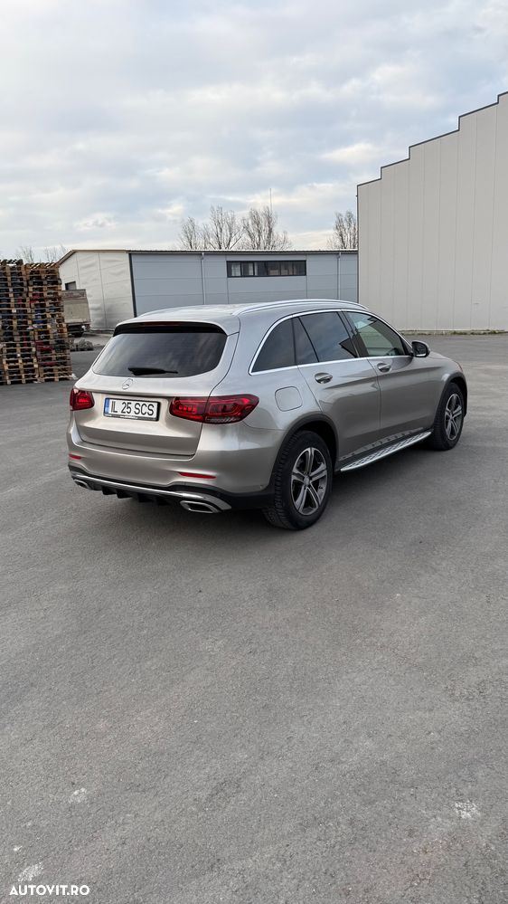 Mercedes-Benz GLC - 2