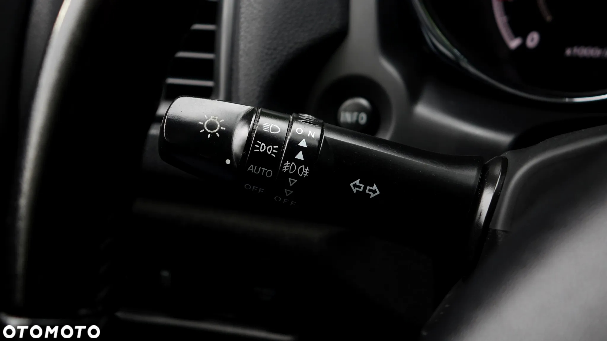 Mitsubishi ASX - 14