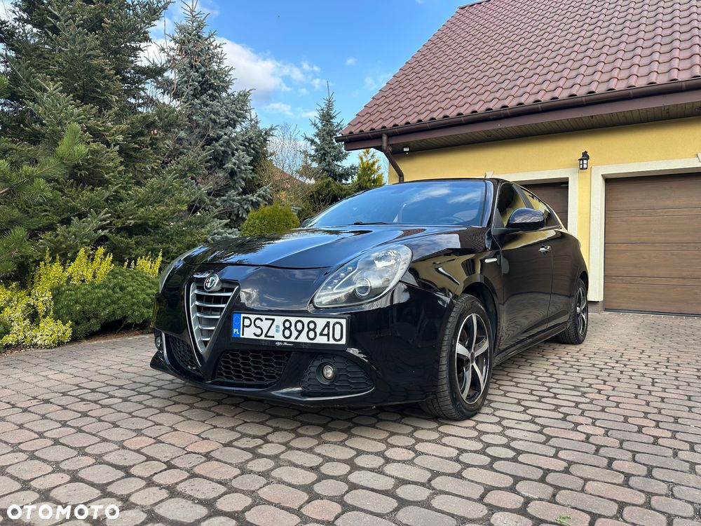 Alfa Romeo Giulietta 2.0 JTDM Distinctive - 1