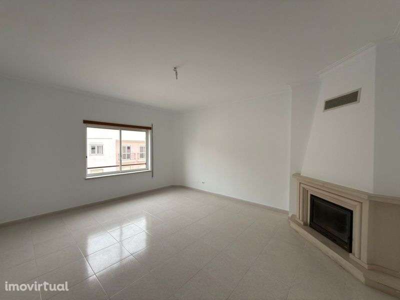 Apartamento T2 Bairro Afonso Costa - Setúbal - Grande imagem: 3/9