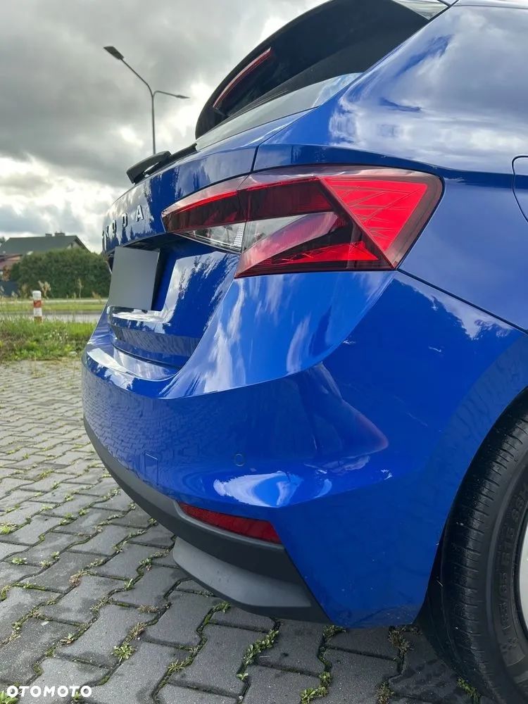 Skoda Fabia 1.0 Essence - 9