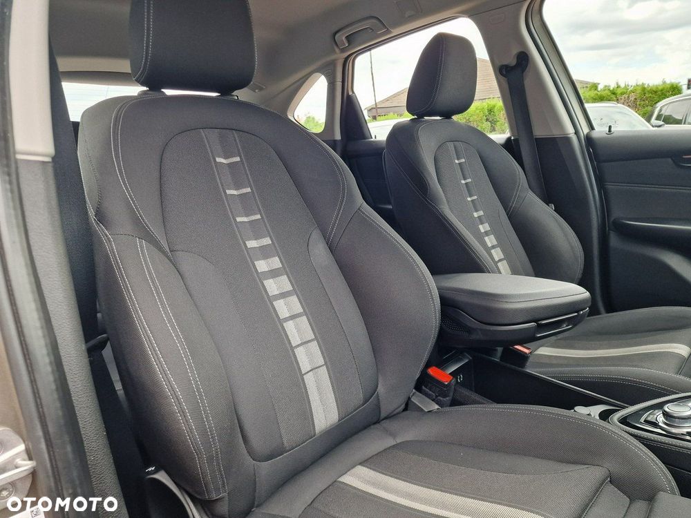 BMW Seria 2 218d Active Tourer Sport-Aut Sport Line - 21