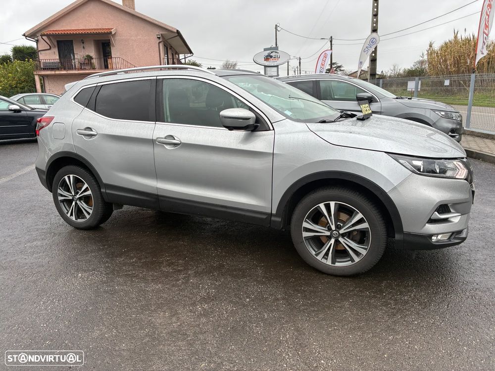 Nissan Qashqai 1.5 dCi N-Connecta 18 - 13