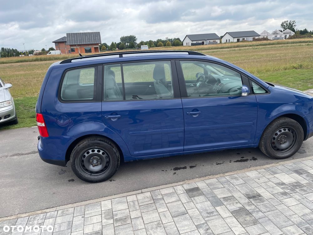Volkswagen Touran 2.0 TDI DSG United - 14
