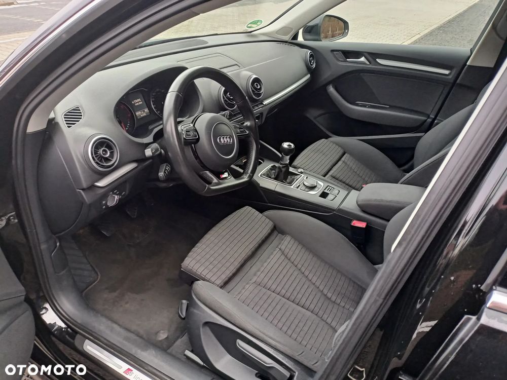 Volkswagen Golf 1.6 BlueTDI Comfortline - 11