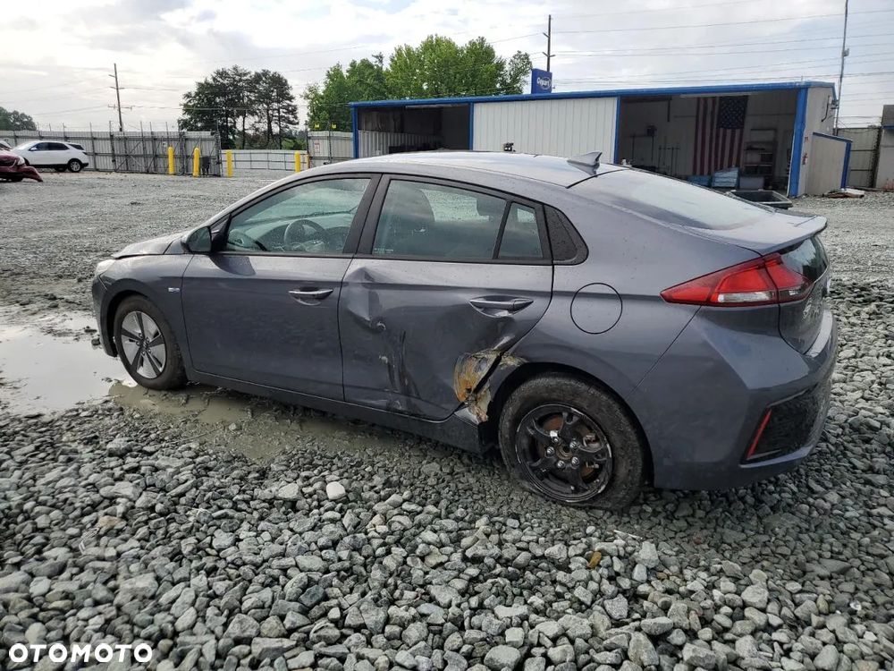 Hyundai IONIQ hybrid Premium - 2