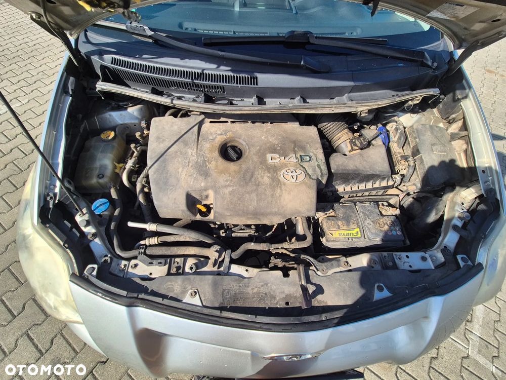 Toyota Auris - 14