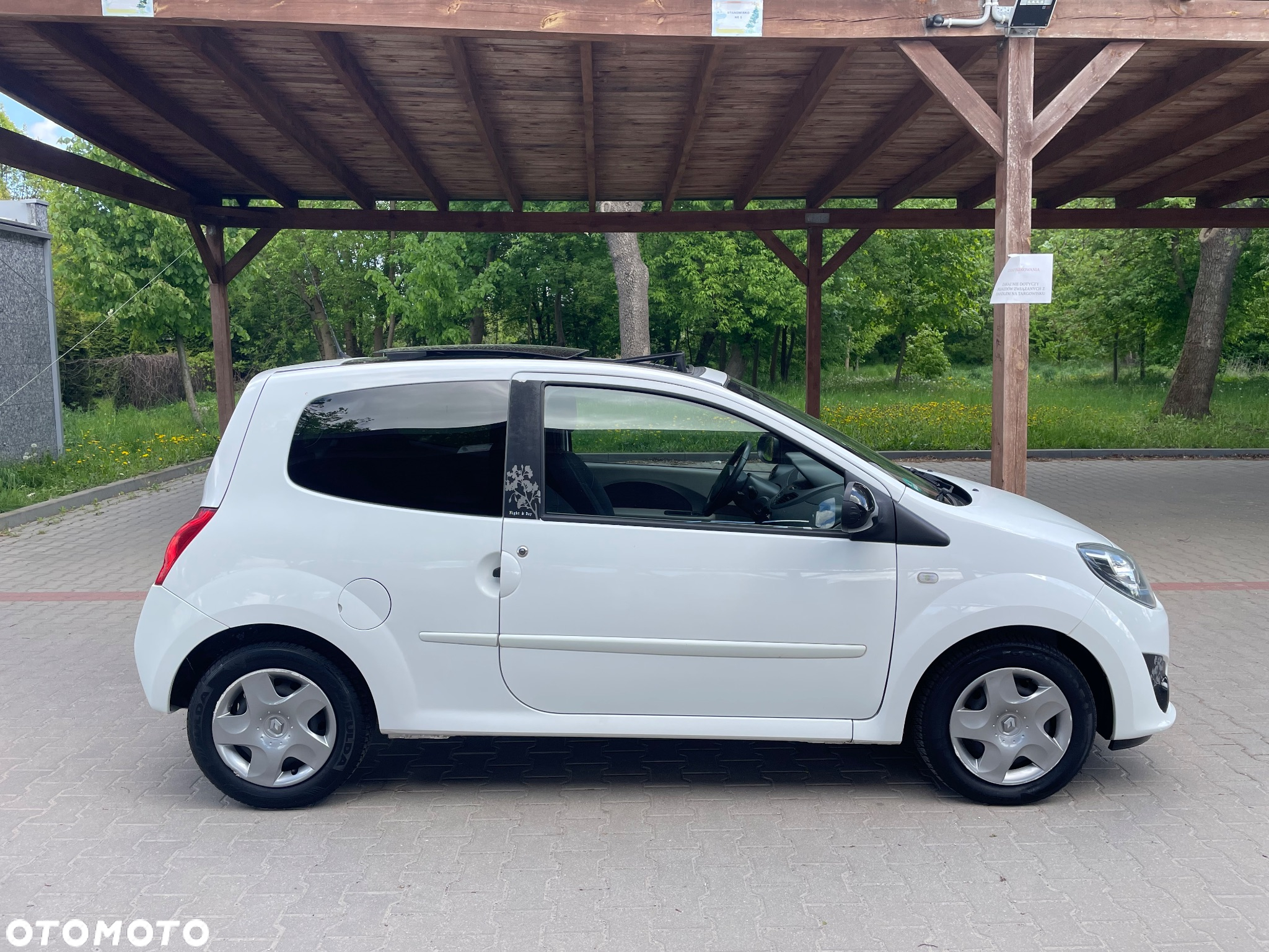 Renault Twingo 1.2 16V Night & Day - 8