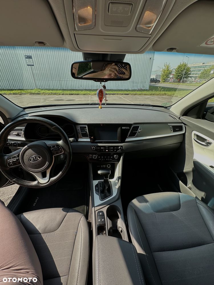 Kia Niro 1.6 GDI Hybrid L - 23