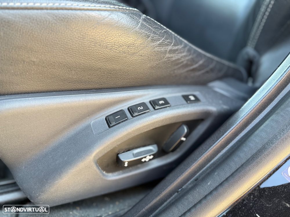 Volvo V60 D6 Plug-In-Hybrid AWD Geartronic Momentum - 10