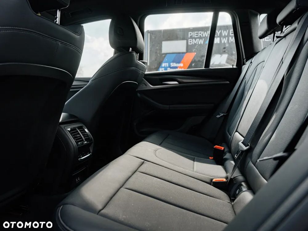 BMW X3 xDrive20d - 14