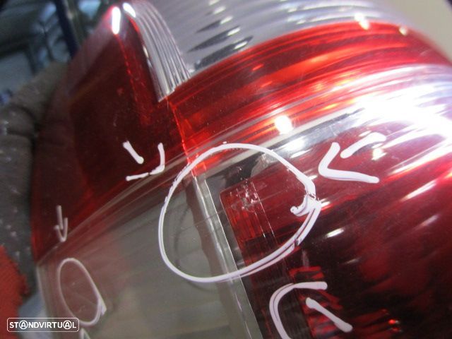 Farol Tras Stop3293 TOYOTA YARIS 2011 1.4 D4D 90CV 5 CINZA ESQ ORIGINAL Danificado - 5