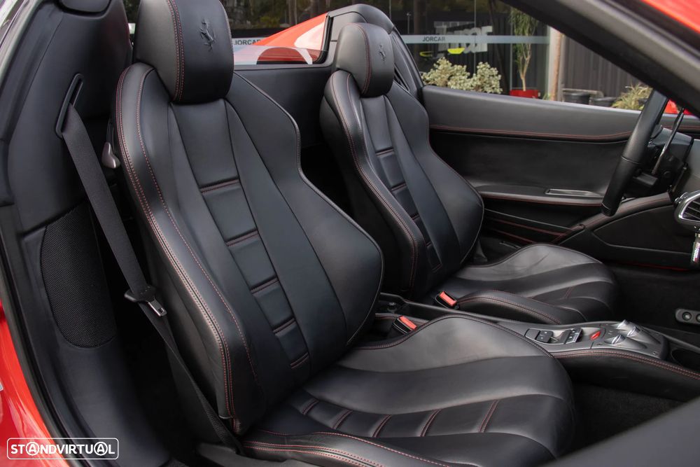 Ferrari 458 Spider - 37