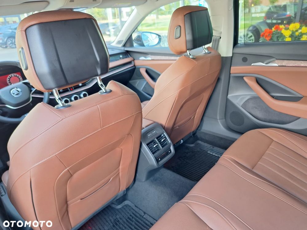 Skoda Superb 2.0 TDI SCR 4x4 L&K DSG - 11