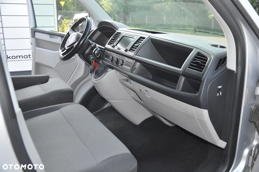 Volkswagen Transporter - 18
