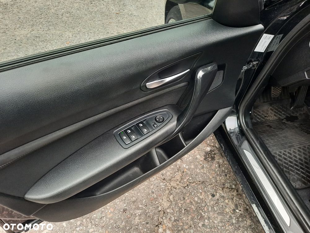 BMW Seria 1 118d DPF Edition Sport - 26