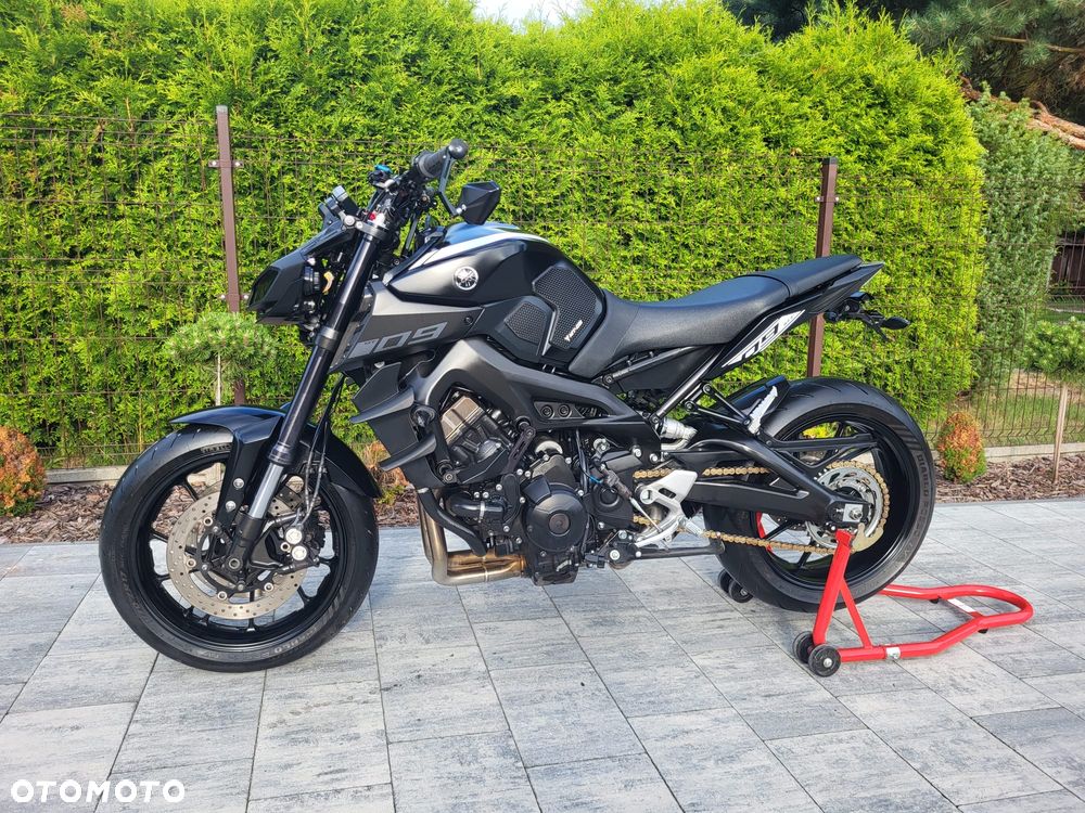 Yamaha MT - 5