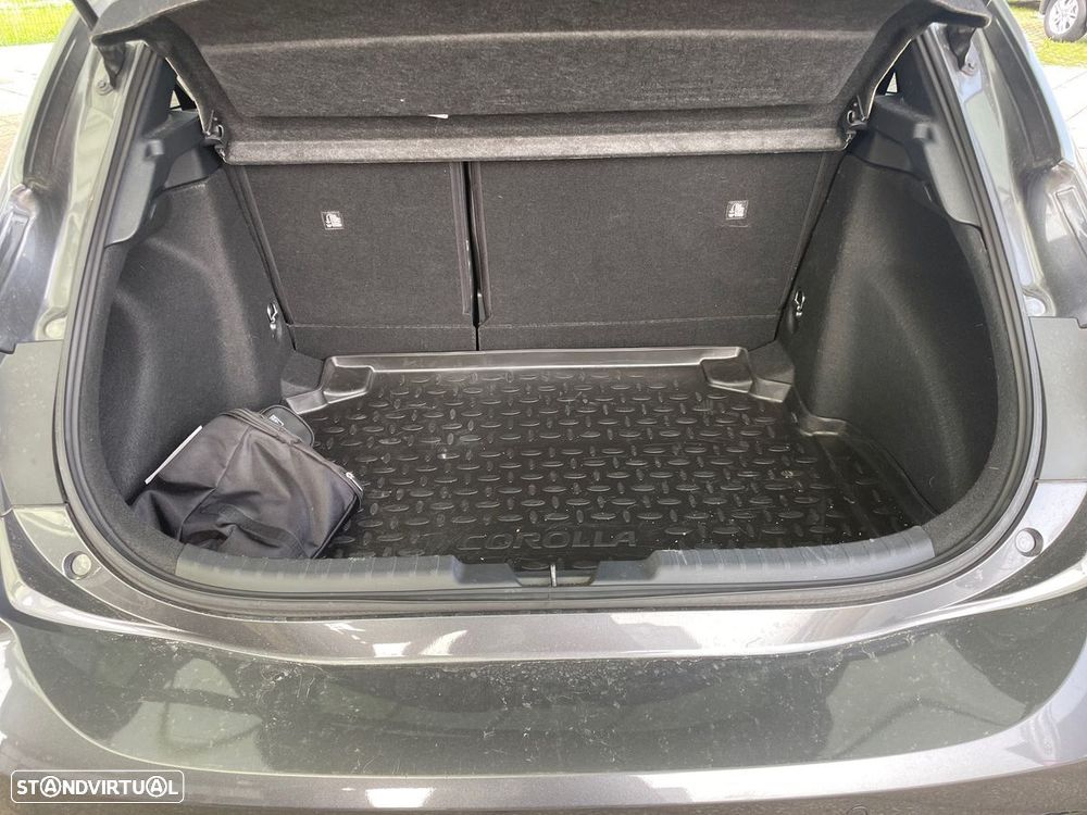 Toyota Corolla 1.8 Hybrid Comfort Plus - 13