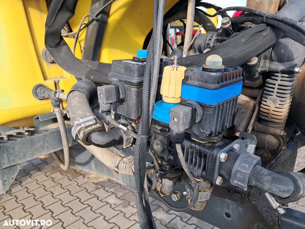 Caffini SMALL HBS 18M  2200 L  MASINA DE ERBICIDAT TRACTATA - 11