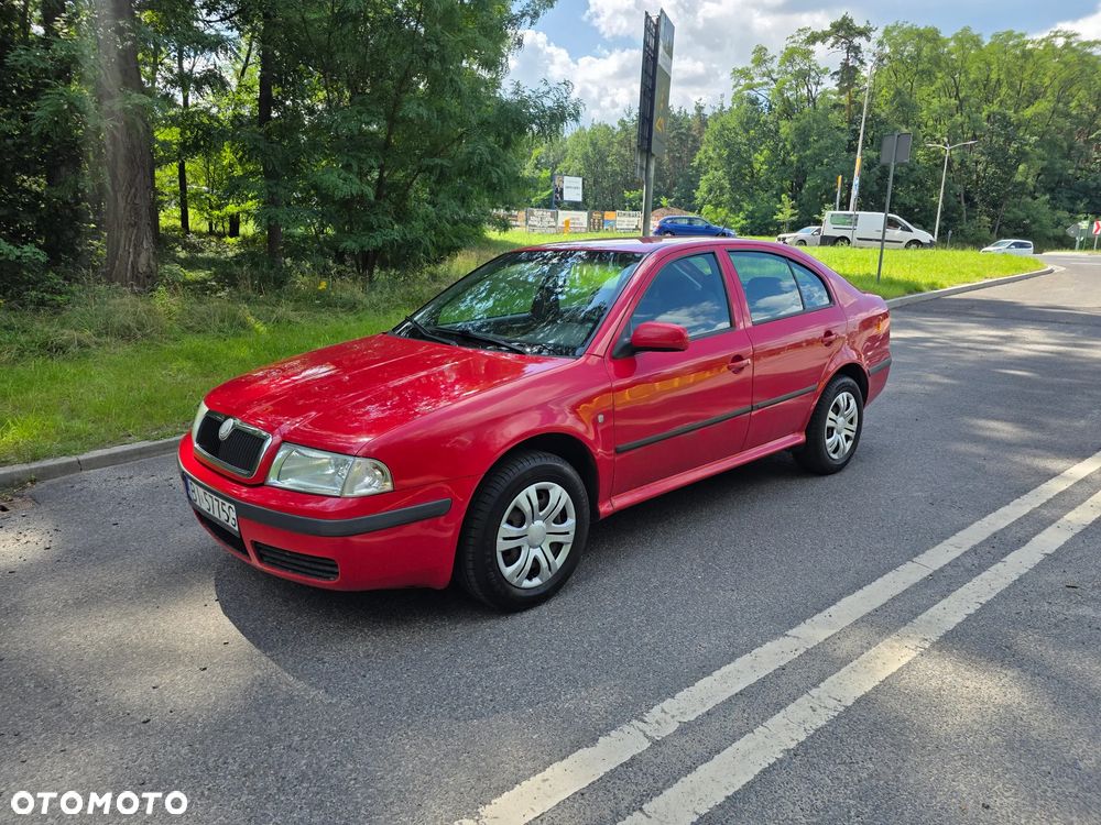 Skoda Octavia 1.6 Ambiente - 2