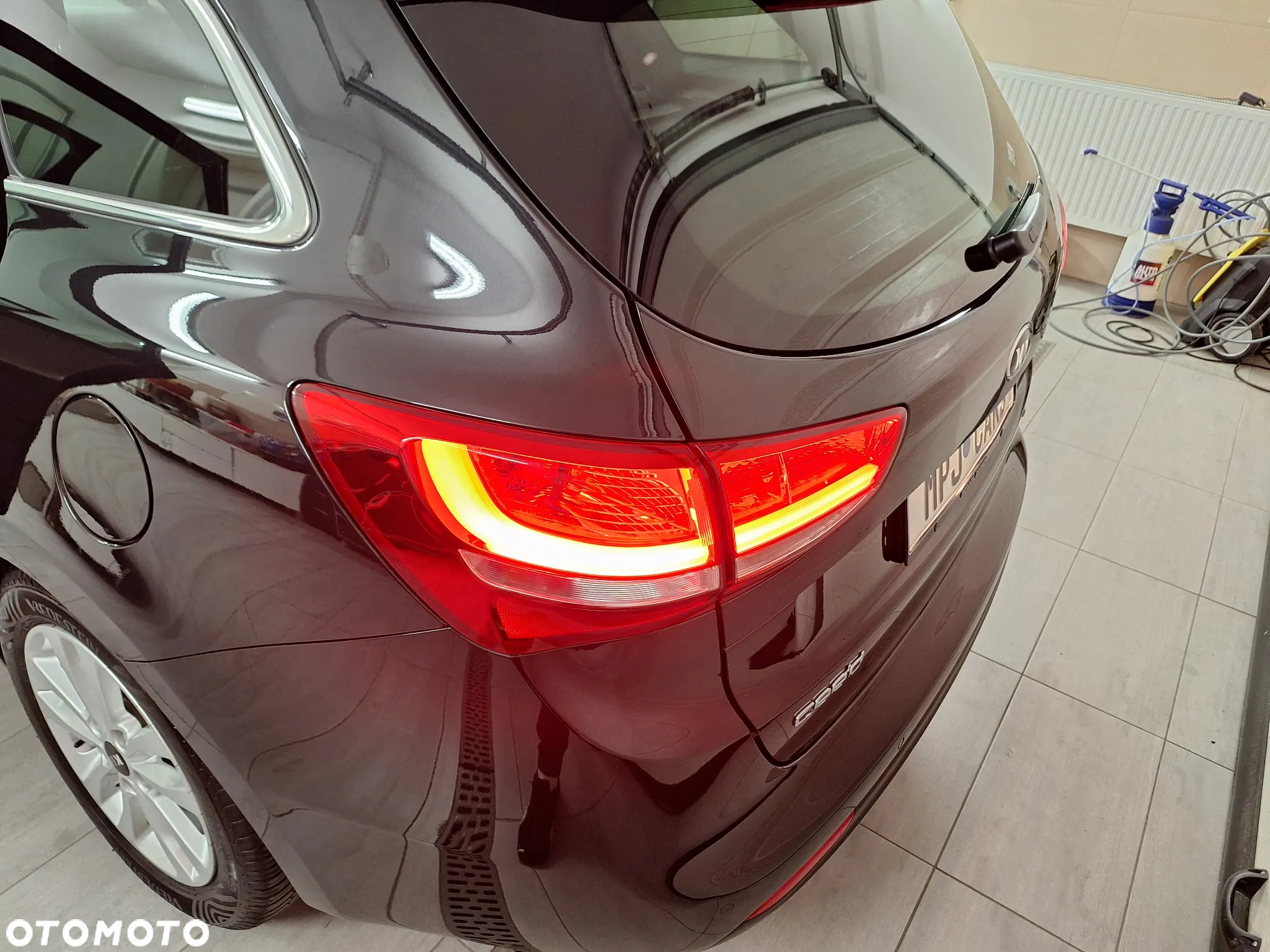 Kia Ceed 1.4 CVVT SW Dream Team Edition - 36
