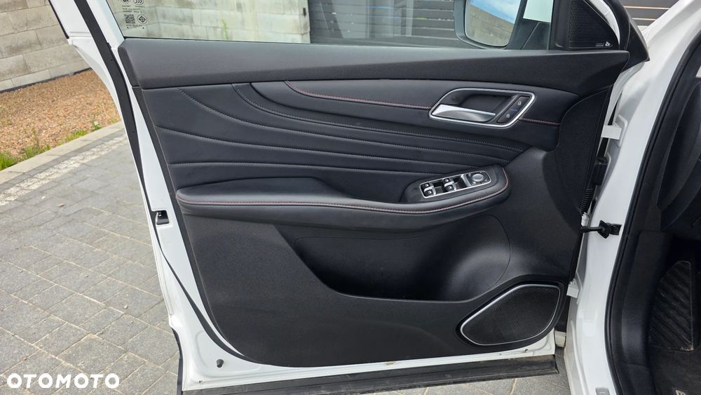 MG HS PHEV Luxury - 20