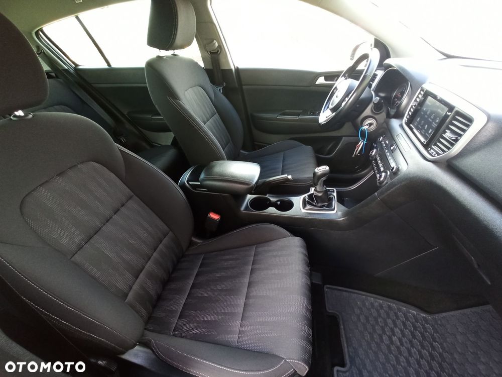 Kia Sportage - 11