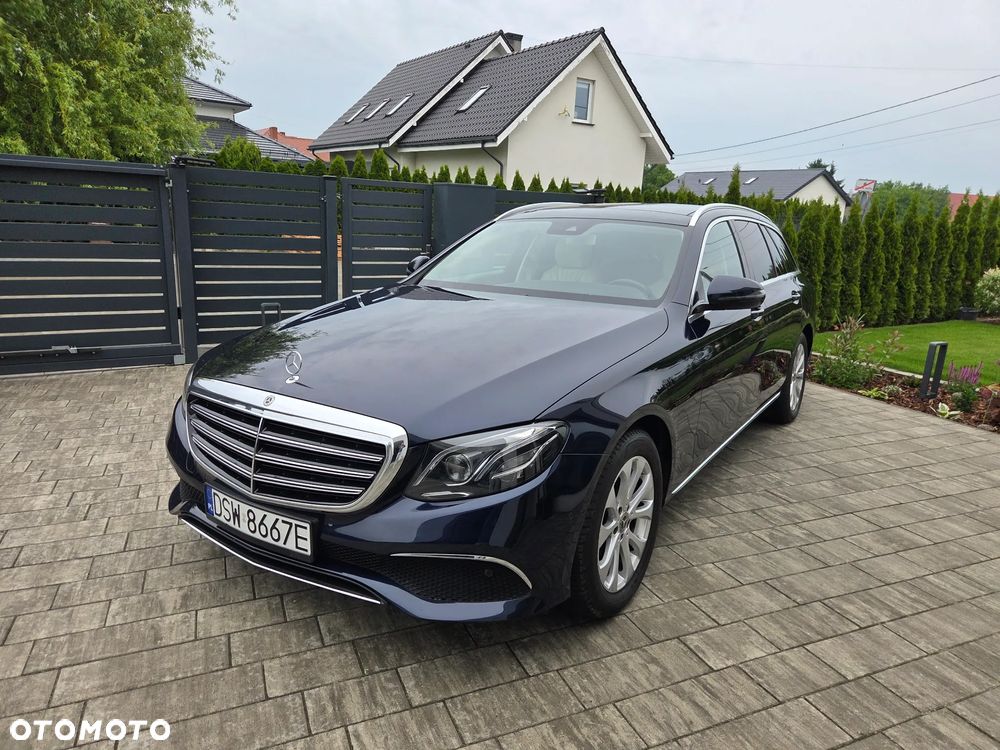 Mercedes-Benz Klasa E 220 d 9G-TRONIC Exclusive - 1