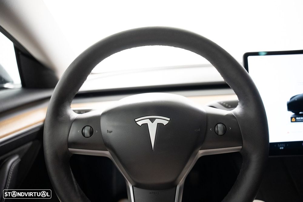 Tesla Model 3 Long-Range Dual Motor AWD - 14