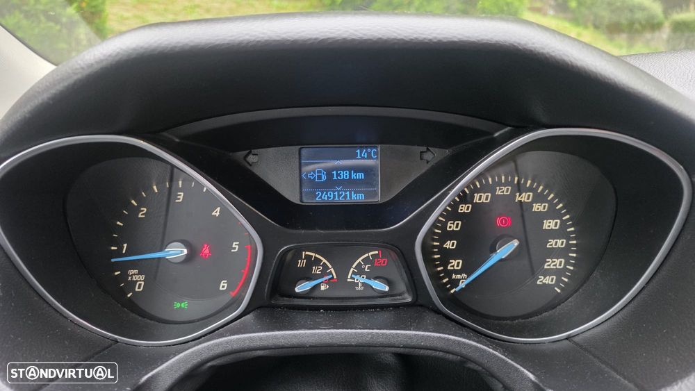 Ford Focus SW 1.6 TDCi Titanium - 12