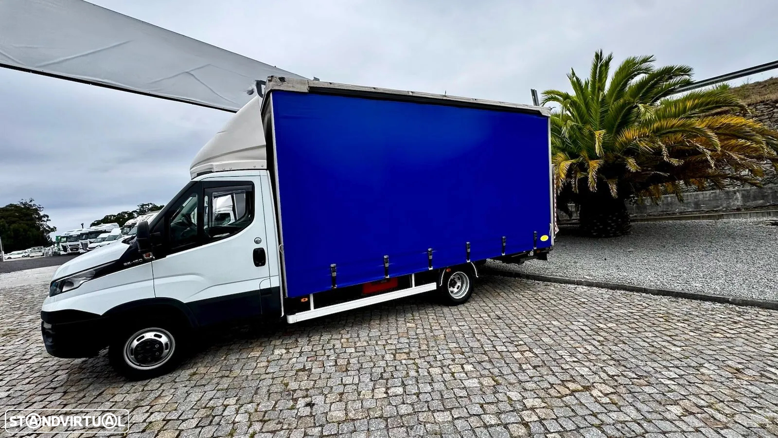 Iveco 35C15 3.0 LONAS C/PLATAFORMA - 2