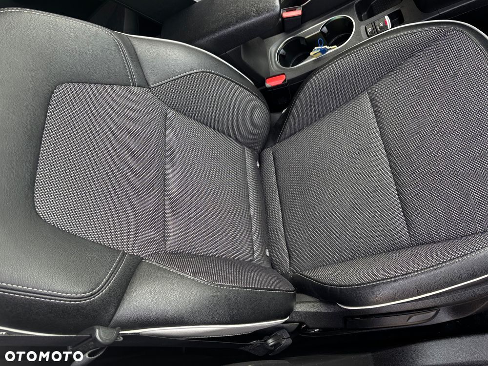 Renault Captur 1.5 dCi Energy Intens EU6 - 16