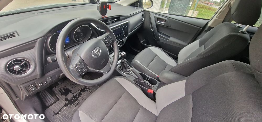 Toyota Auris 1.6 Active - 3