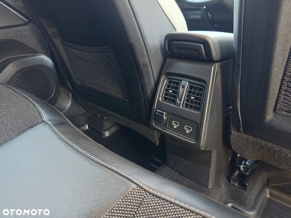 Renault Captur - 19