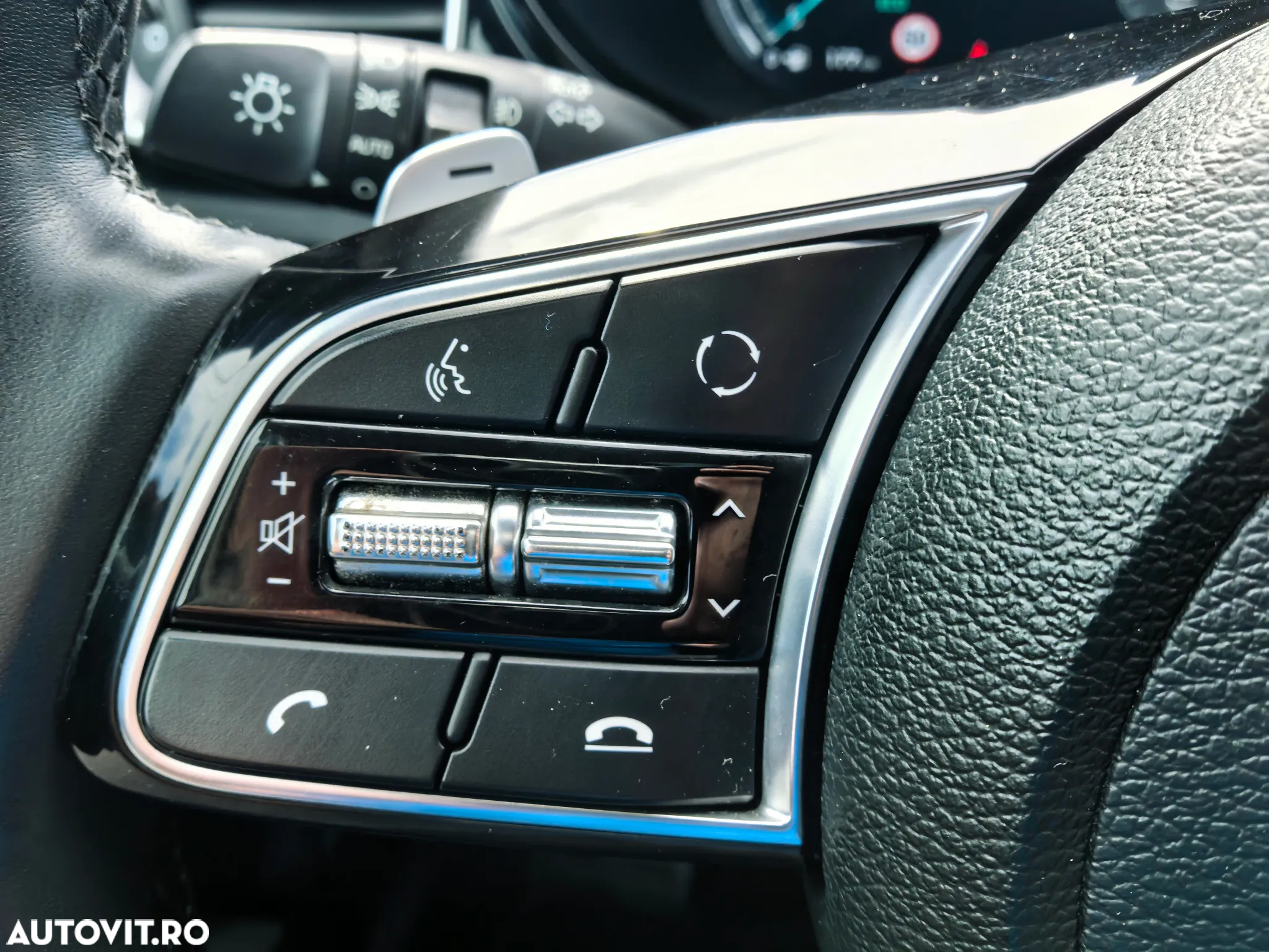 Kia XCeed 1.6 GDI 6DCT PHEV Vision - 25