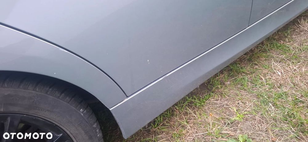BMW Seria 3 318i - 8