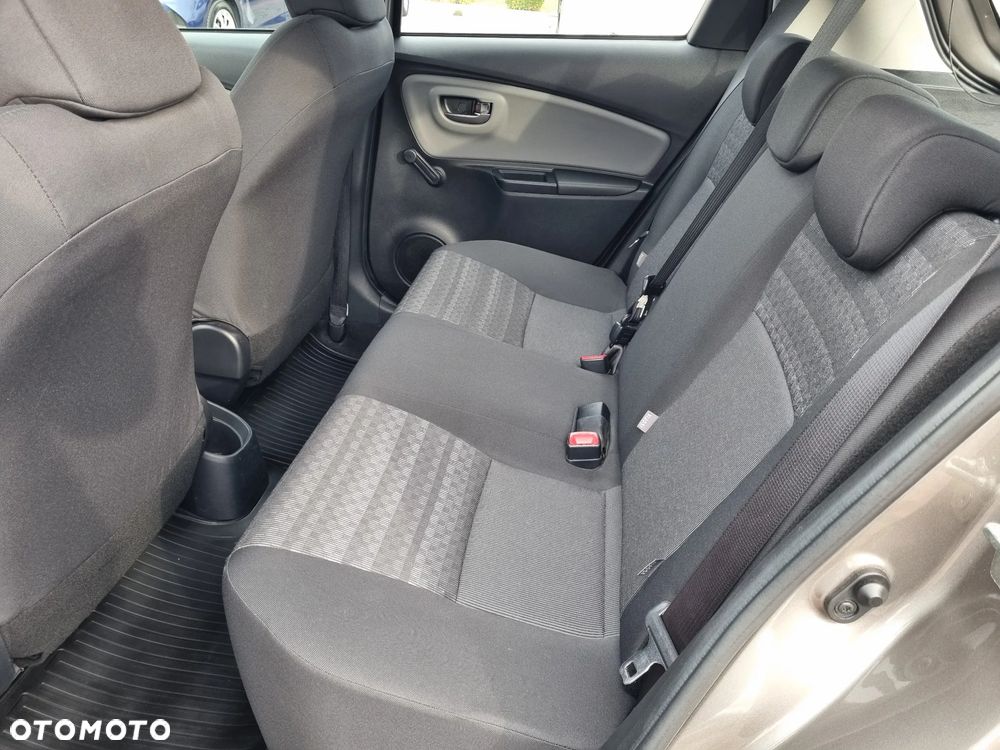 Toyota Yaris - 15