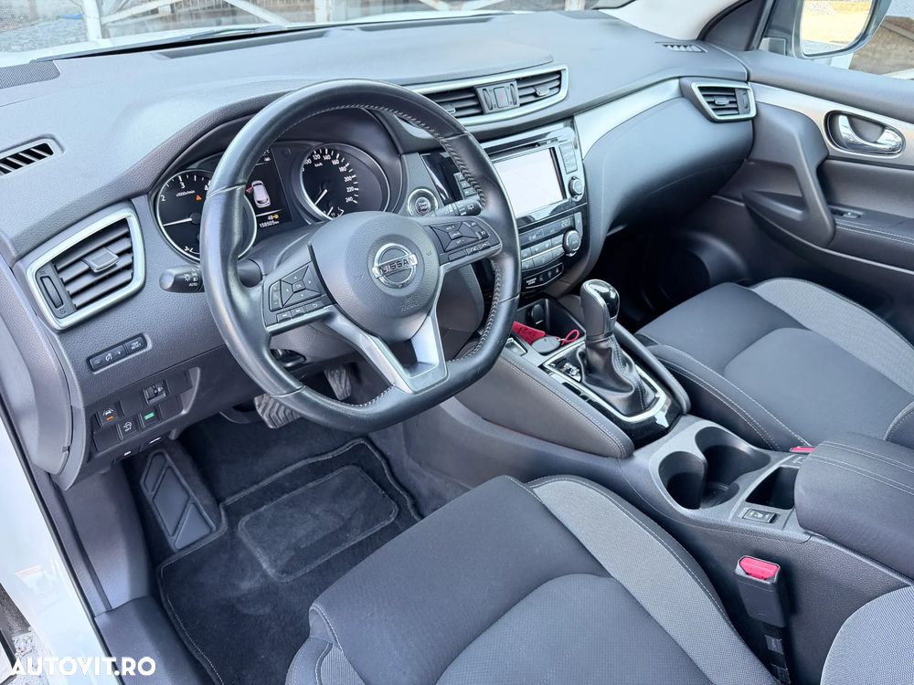 Nissan Qashqai 1.6 DCI Xtronic TEKNA+ - 8