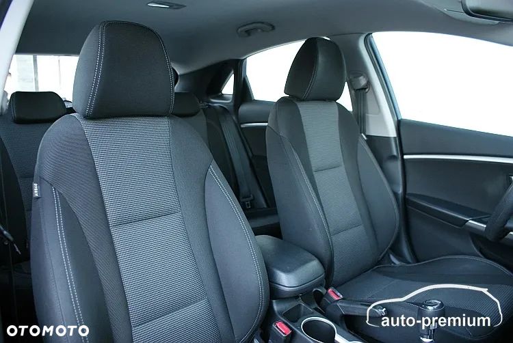 Hyundai i30 1.4 Intro Edition - 25