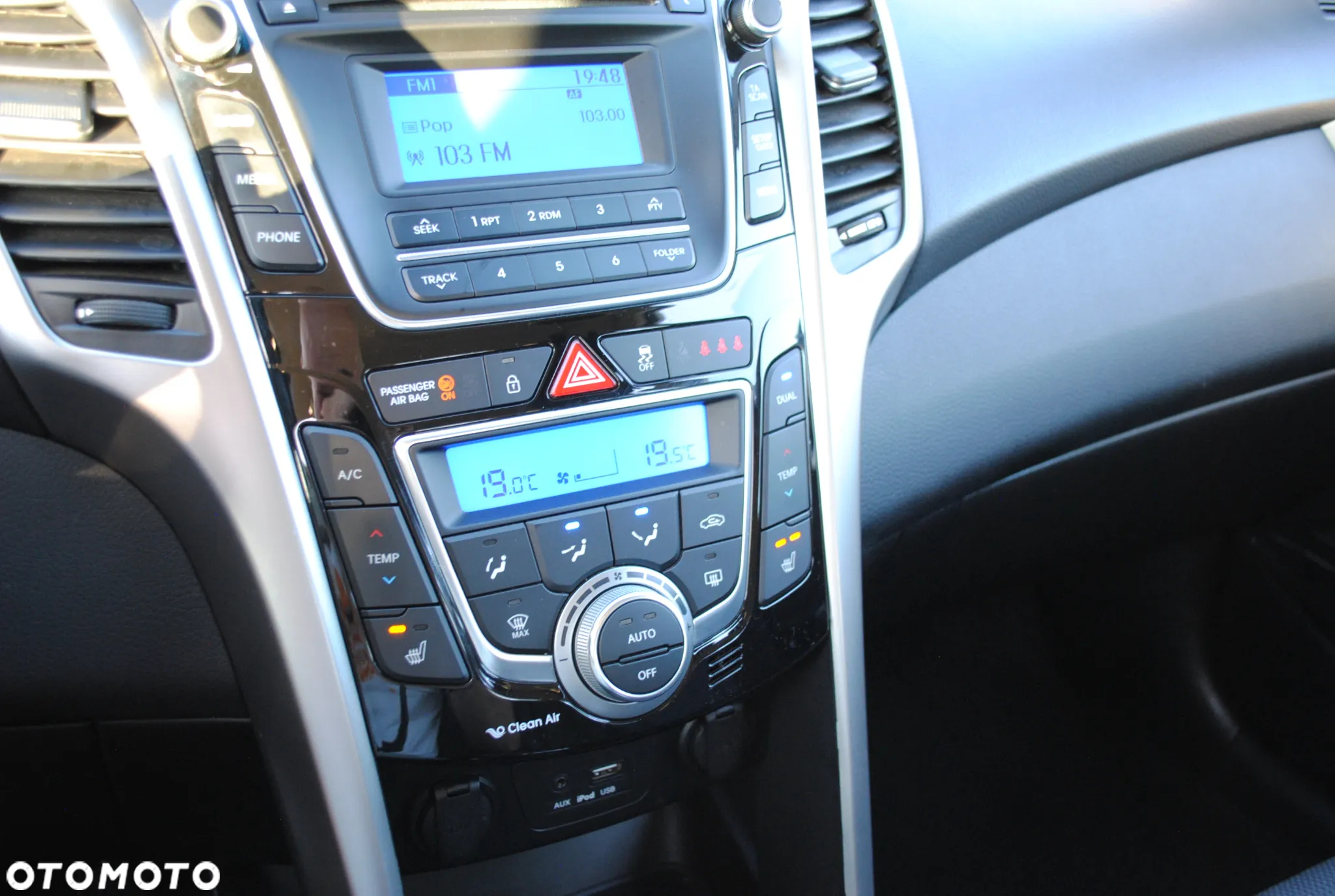 Hyundai i30 1.6 D Premium - 11