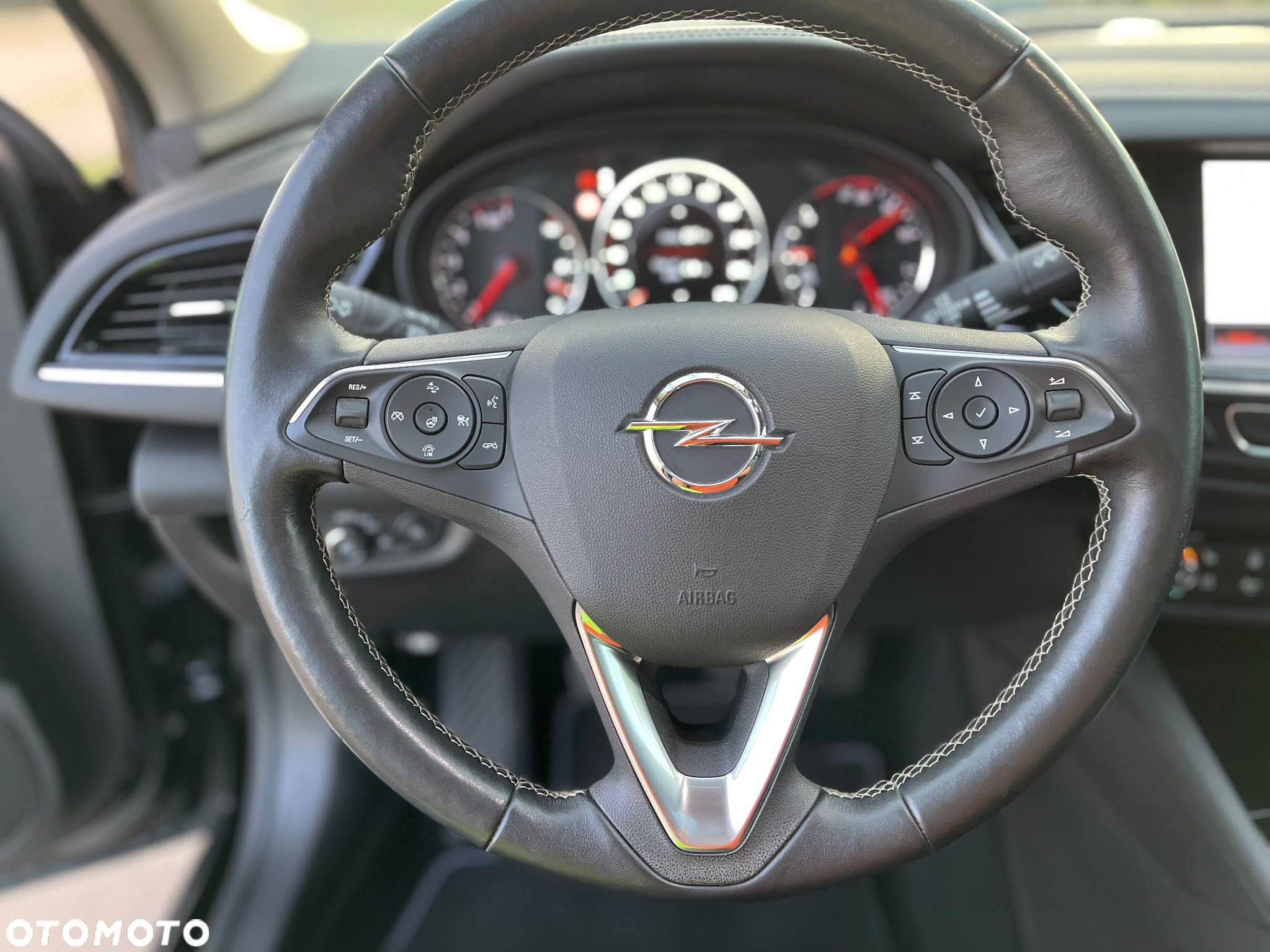 Opel Insignia 2.0 CDTI 4x4 Exclusive S&S - 24