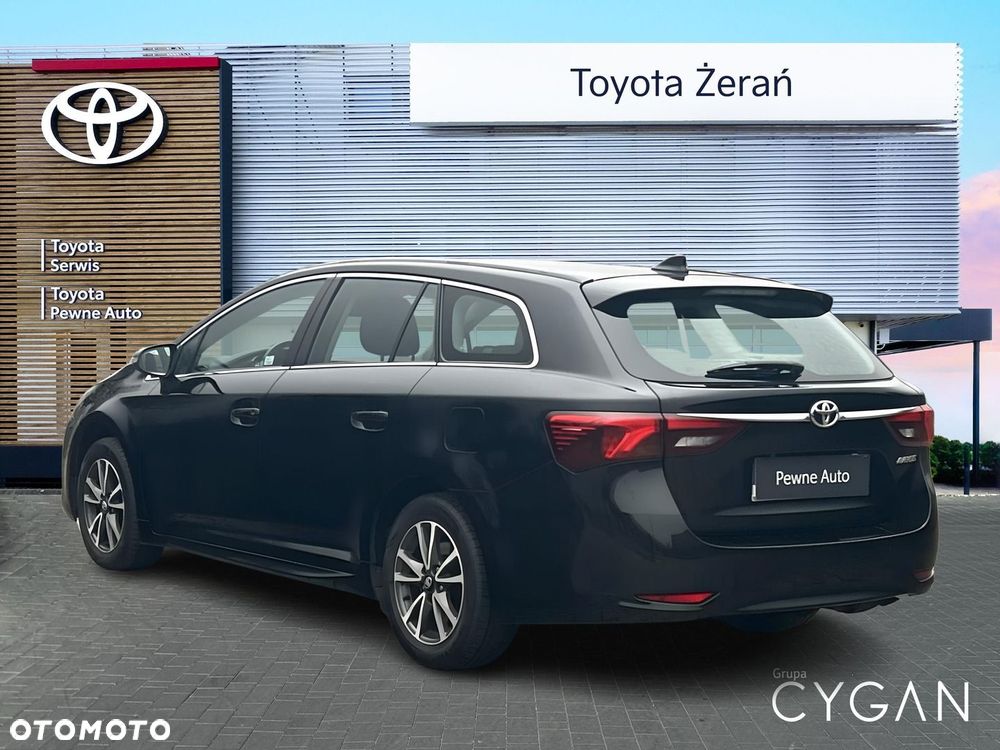 Toyota Avensis - 7