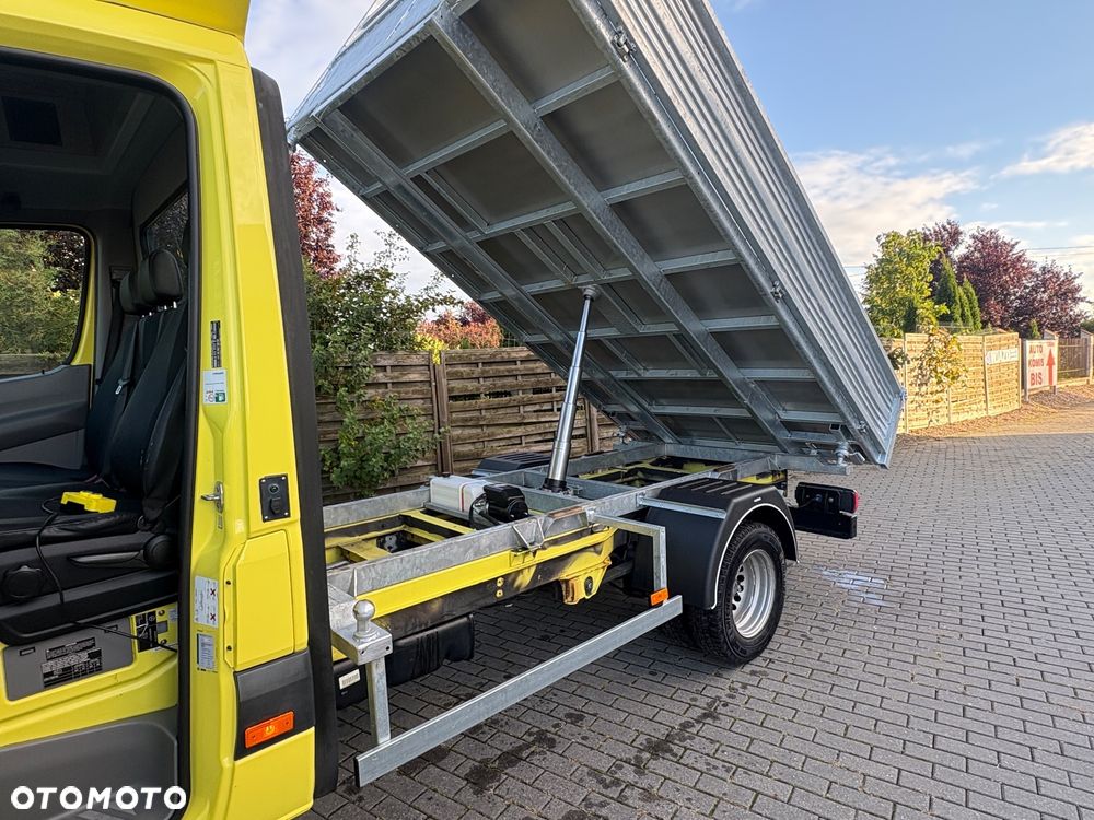 Mercedes-Benz Sprinter - 10