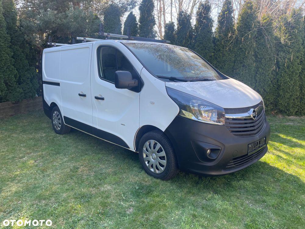 Opel Vivaro - 1