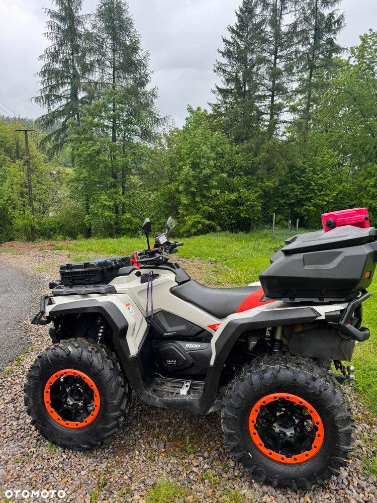 Can-Am Outlander - 2