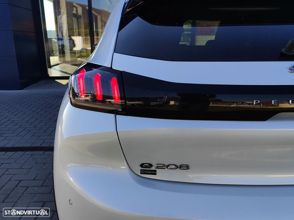 Peugeot e-208 50 kWh Allure - 10
