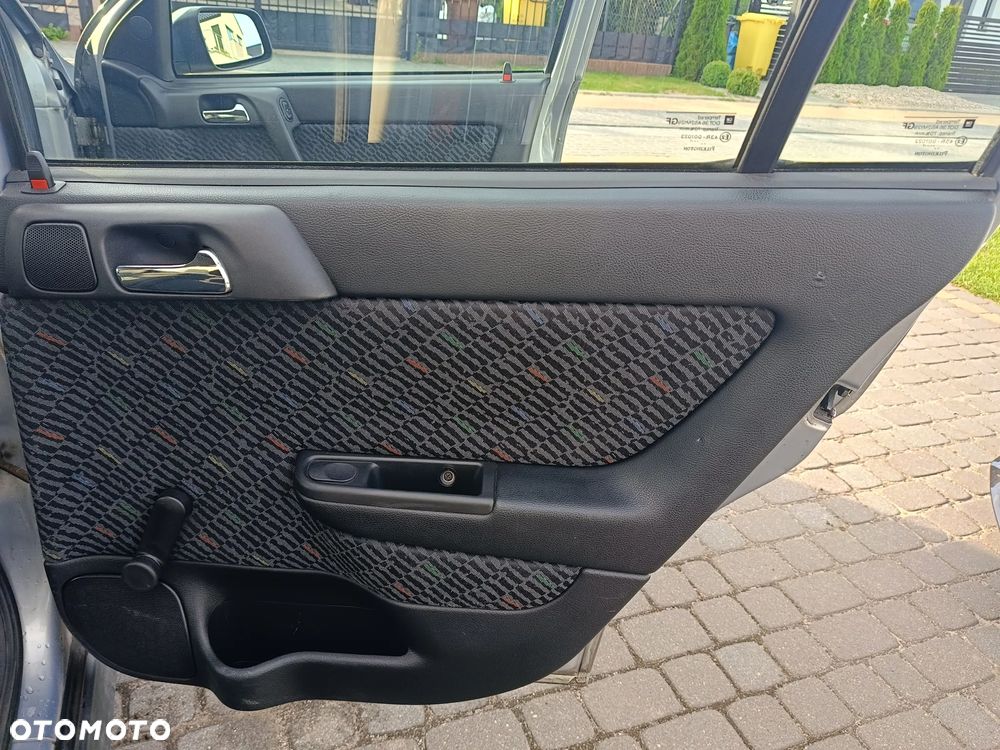 Opel Astra 1.8 Elegance - 19