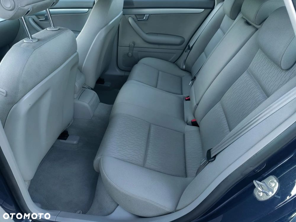 Audi A4 - 8