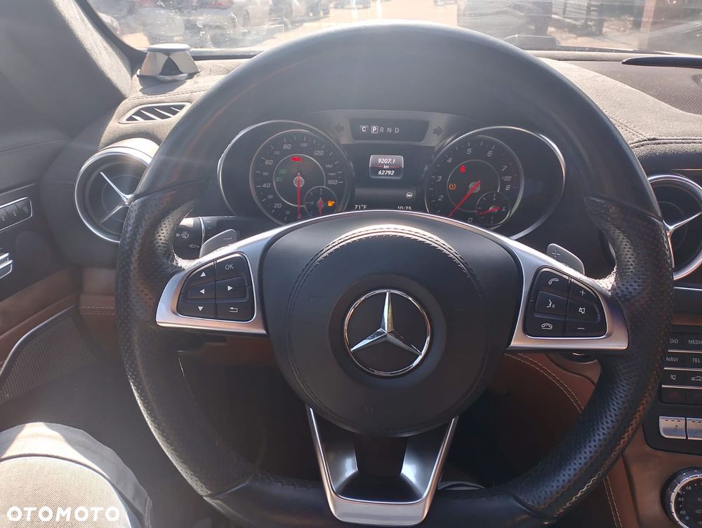 Mercedes-Benz SL 500 9G-TRONIC - 14